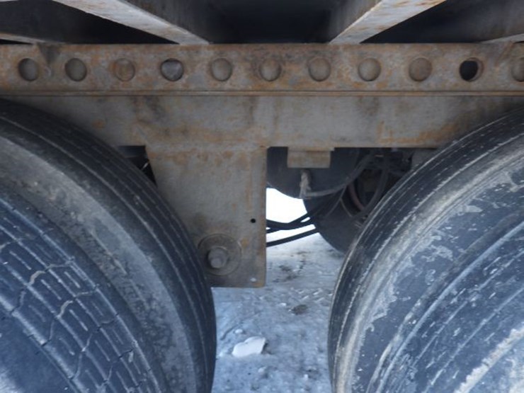 2016-hyundai-translead-image-9