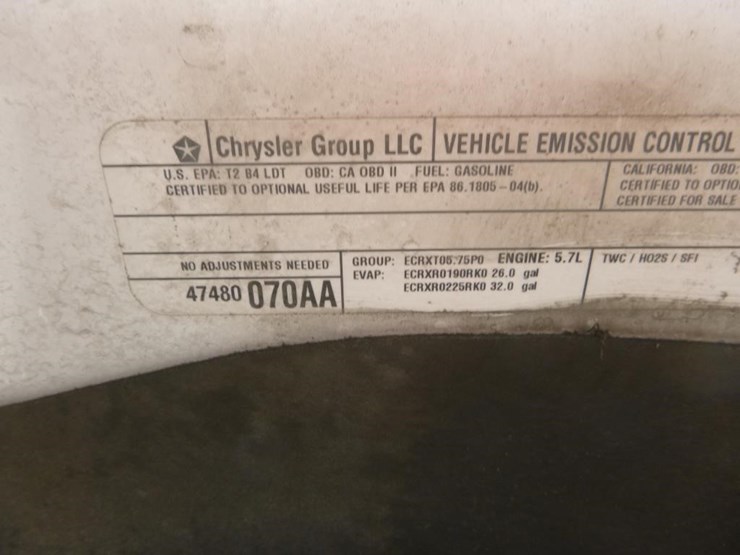 2014-dodge-1500-image-11