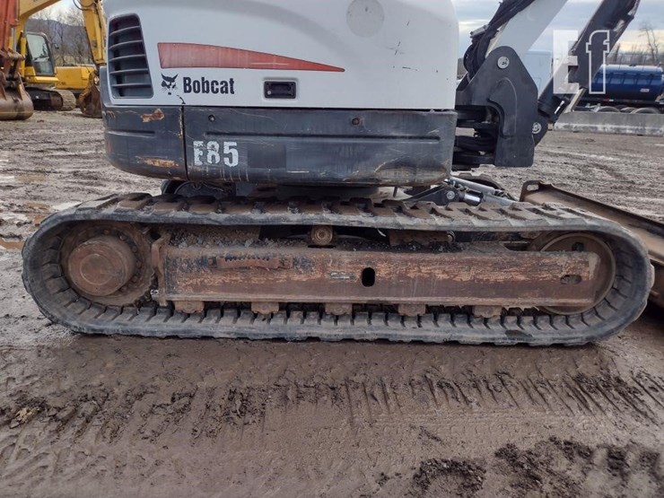 2014-bobcat-e85-image-37