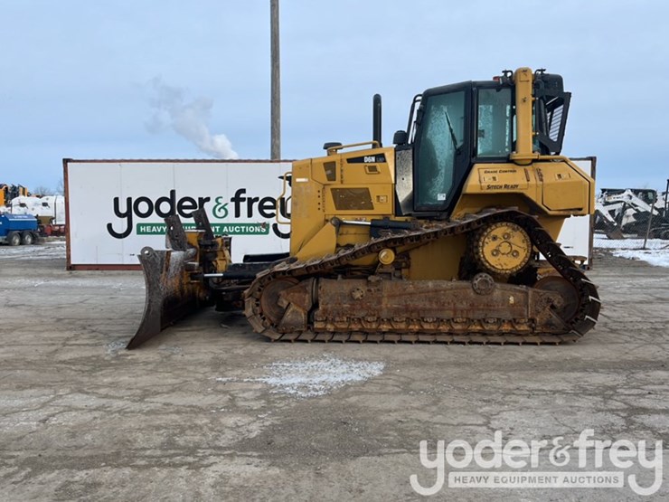 2016-caterpillar-d6n-image-2