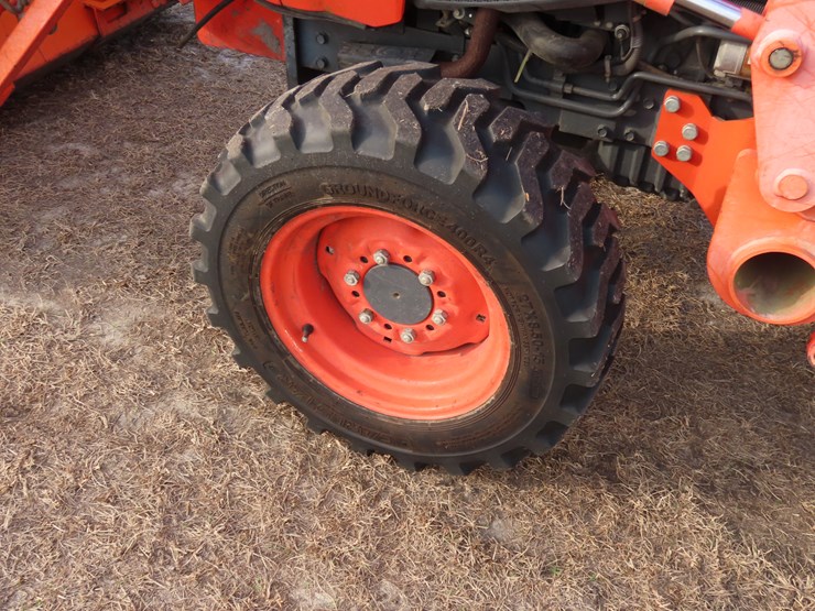 2014-kubota-l3901-image-14