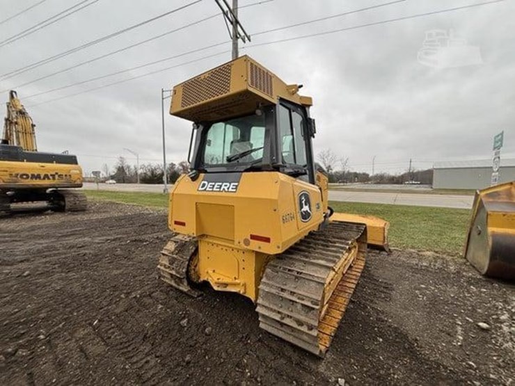 2022-deere-650k-lgp-image-7