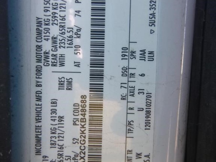 2019-ford-transit-image-22