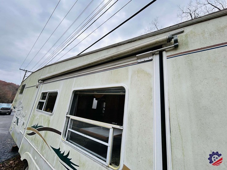 2003-forest-river-wildcat-28rk-t/a-camper-gooseneck-trailer-image-29