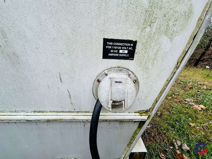 2003-forest-river-wildcat-28rk-t/a-camper-gooseneck-trailer-image-30