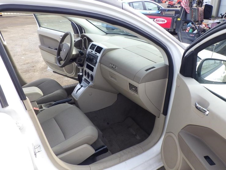 2009-dodge-caliber-image-6