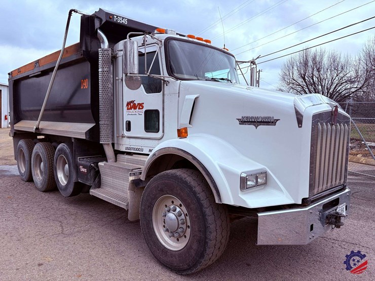 2016-kenworth-t800-image-7