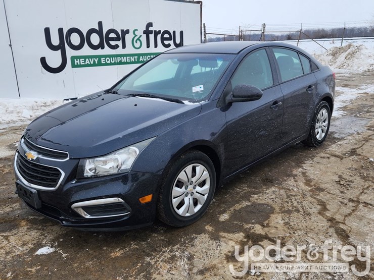 2016-chevrolet-cruze-image-1