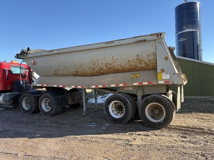2002-l-&-m-pit-boss-rock-tub-trailer-image-3