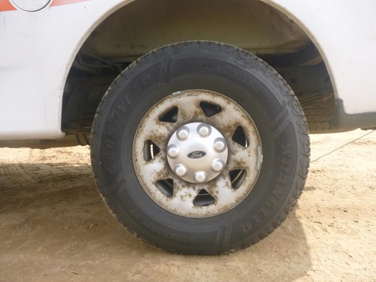 2004-ford-f150-image-10