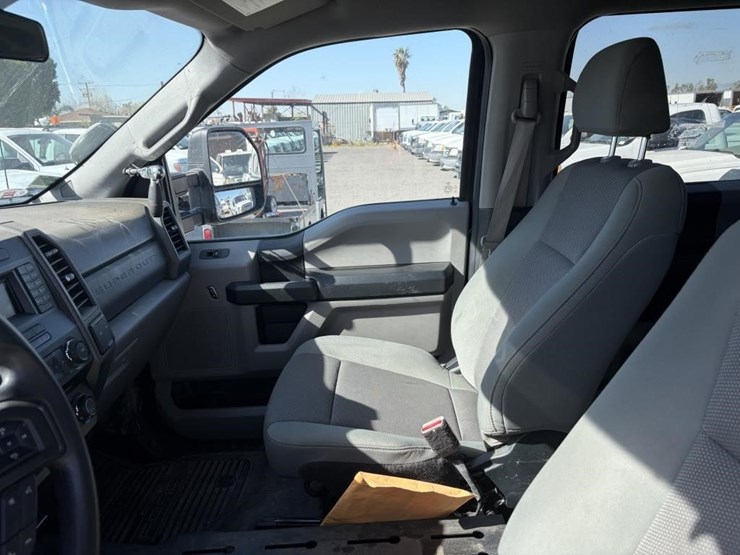 2017-ford-f250-image-14