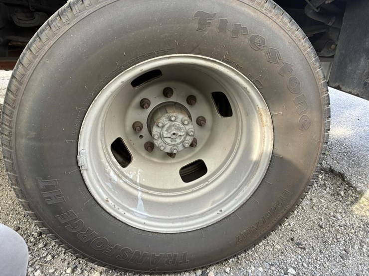 2008-ford-f350-image-8