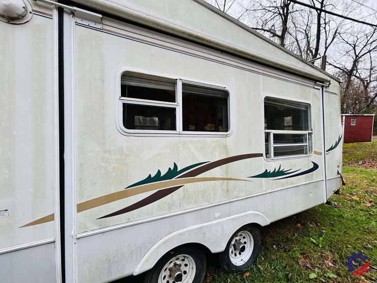 2003-forest-river-wildcat-28rk-t/a-camper-gooseneck-trailer-image-26