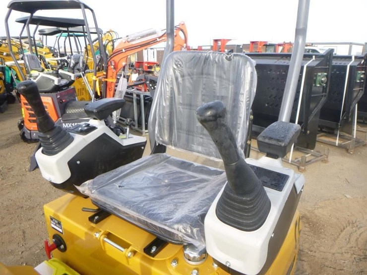 agt-mx12rx-hydraulic-excavator-image-19