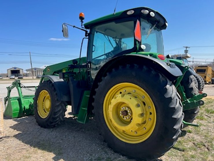 2015-john-deere-6150r-image-2