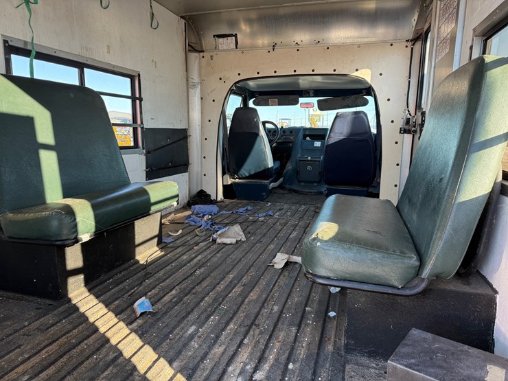 1991-chevrolet-c30-image-10