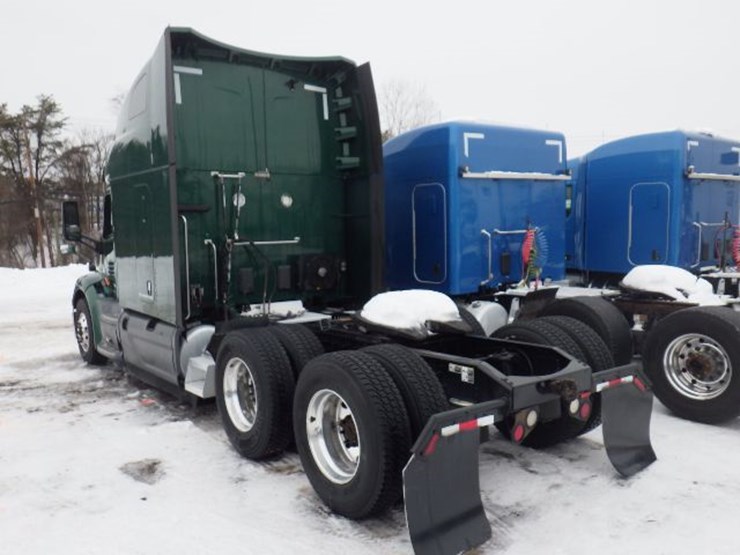 2020-peterbilt-579-image-16