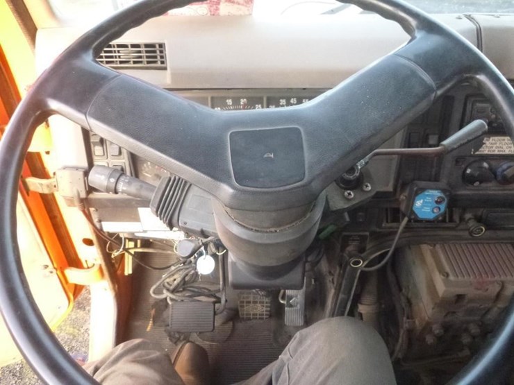 2001-international-2574-image-15