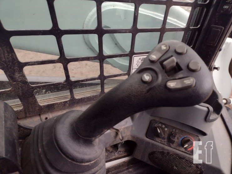 2022-bobcat-t595-image-9