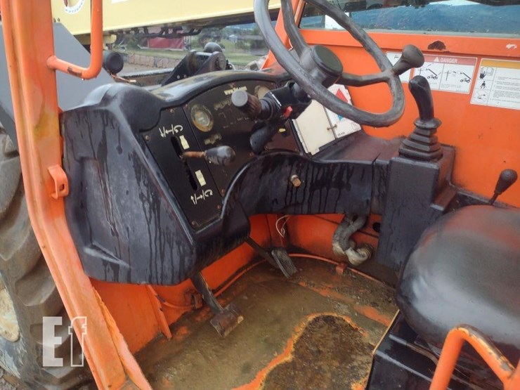 2005-jlg-g9-43a-image-9