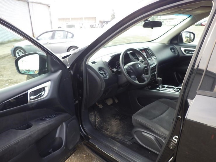 2014-nissan-pathfinder-image-5