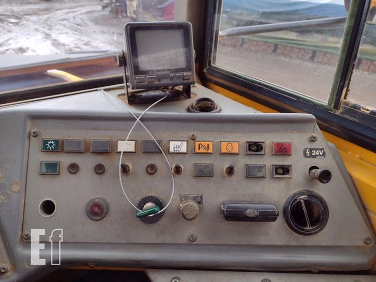 2001-volvo-a25c-image-10