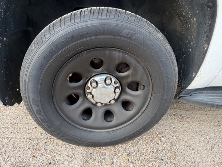 2012-chevrolet-tahoe-image-10