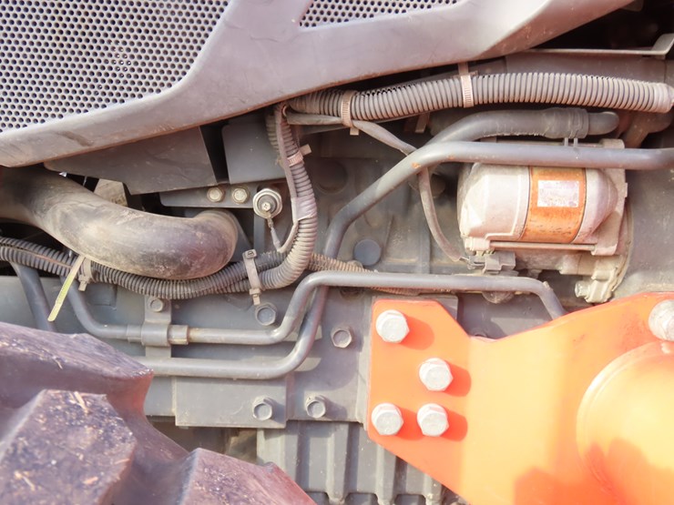 2014-kubota-l3901-image-15