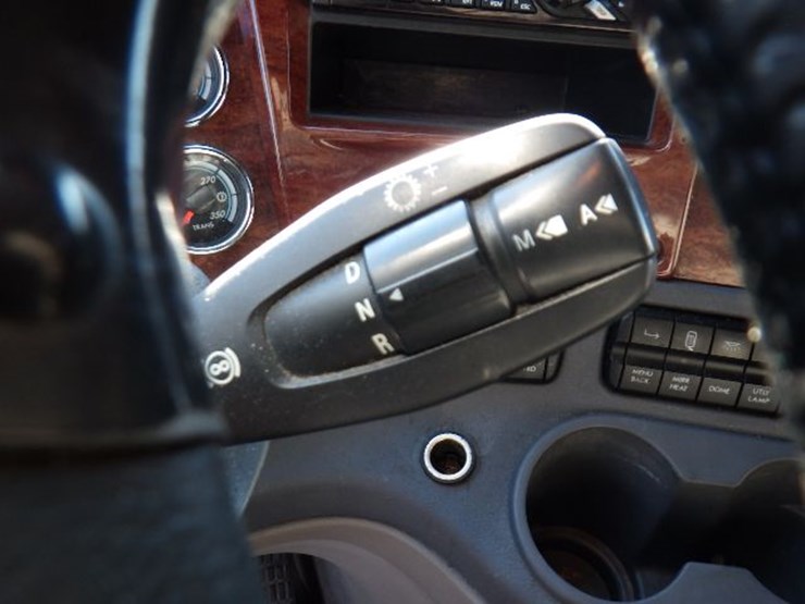 2019-freightliner-cascadia-125-image-18