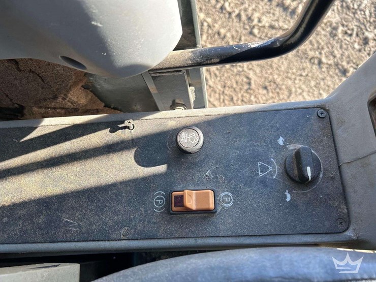 2004-gradall-xl3100-image-35