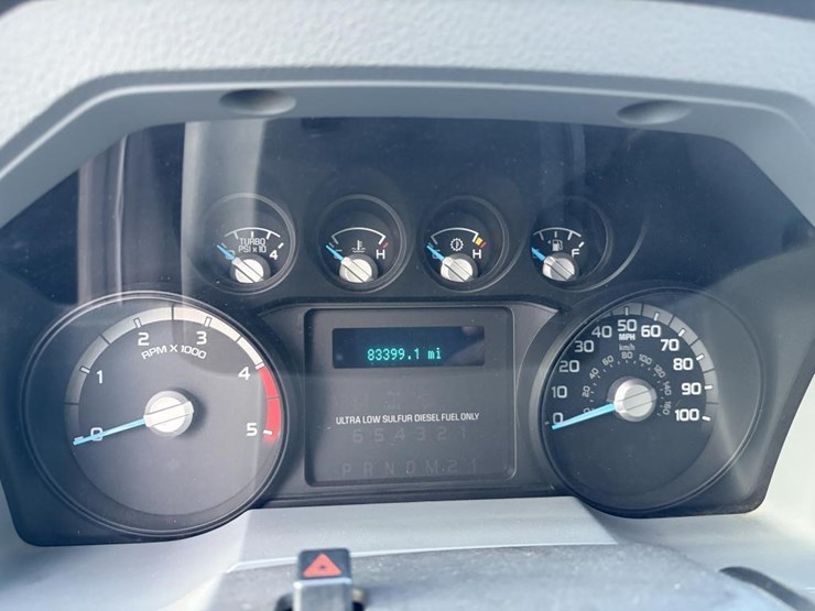 2011-ford-f550-image-14