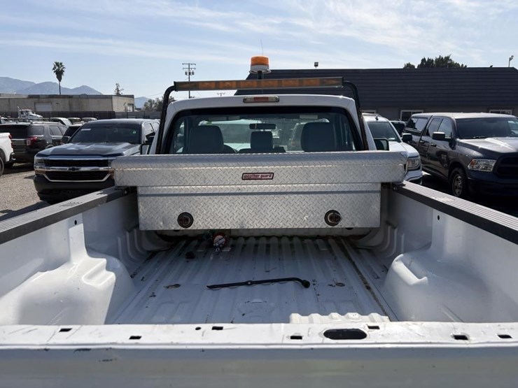 2011-ford-f250-image-24