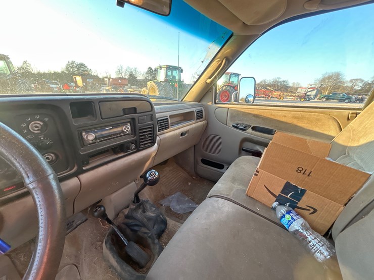 1995-dodge-3500-image-10