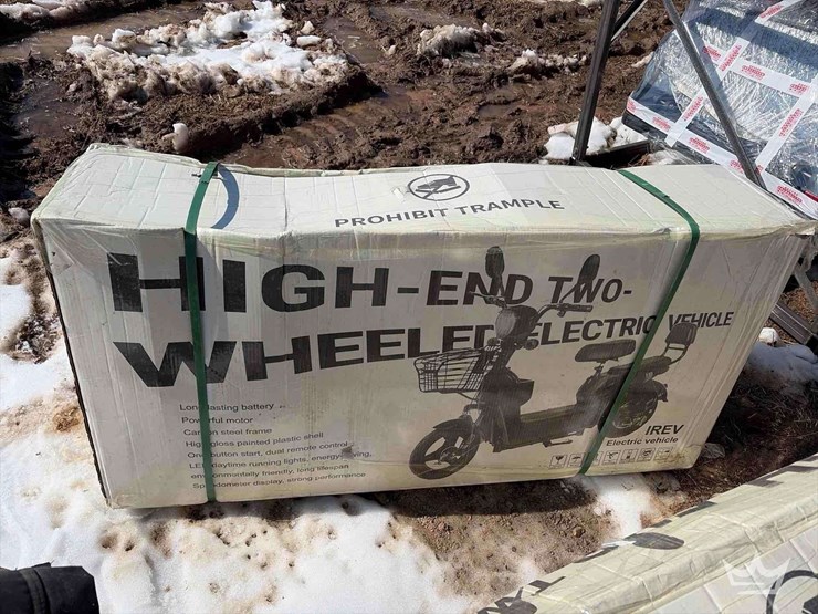 2025-sdlanch-irev-electric-tricycle-image-2