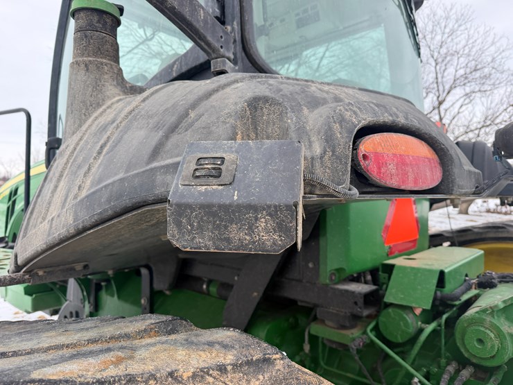 2015-john-deere-8370rt-image-68