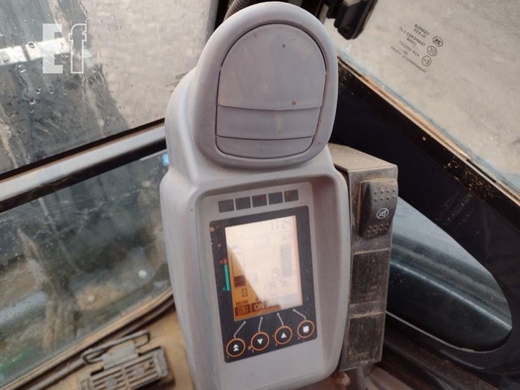 2023-deere-30g-image-7