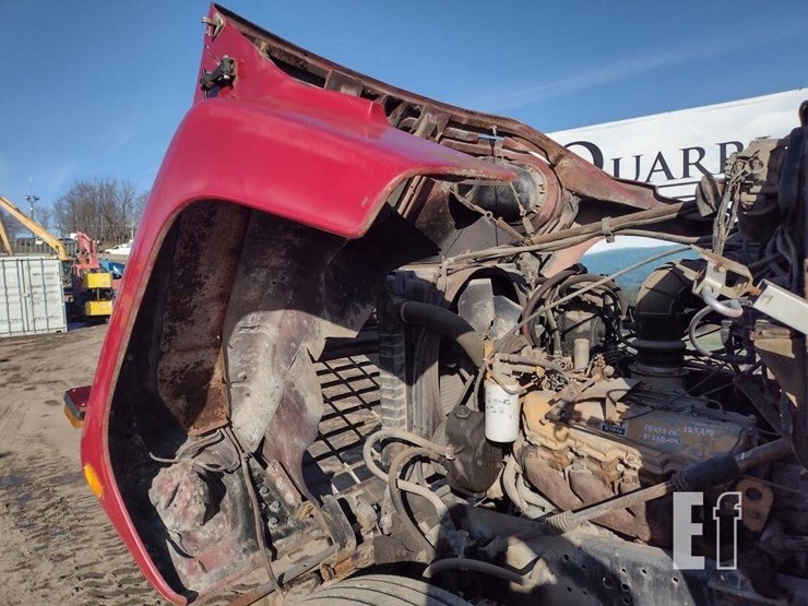 82-ford-l8000-dump-truck^title^-image-18