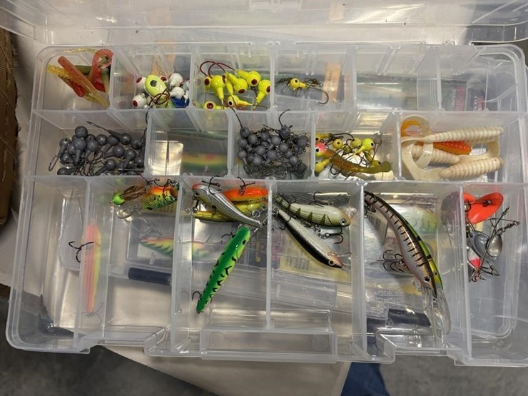 soft-tackle-box-with-baits-image-3
