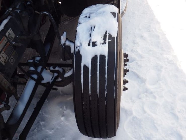 2021-peterbilt-579-image-28