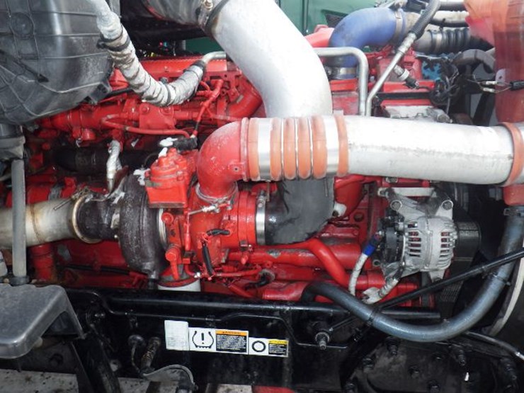 2019-peterbilt-579-image-31