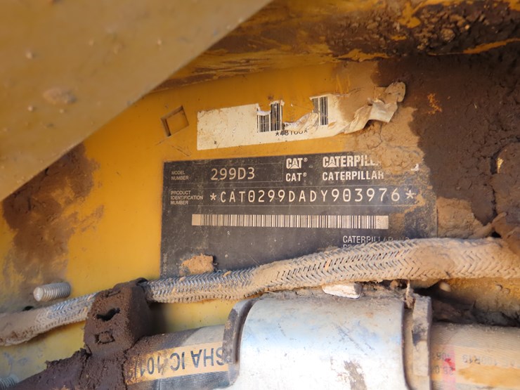 2021-caterpillar-299d3-image-7