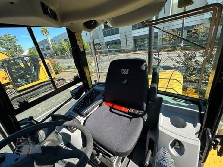 2018-caterpillar-910m-image-22