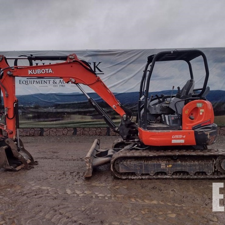 2019 KUBOTA U55-4