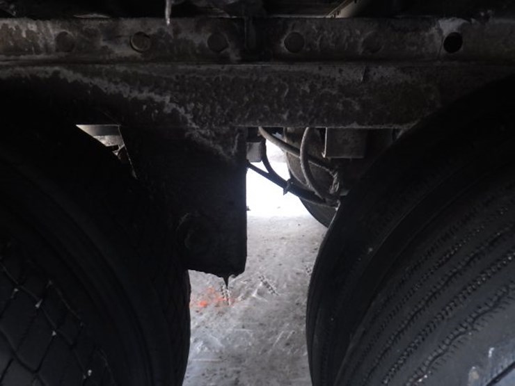 2018-utility-4000d-x-image-13