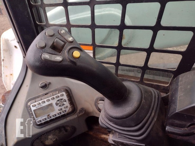 2017-bobcat-t595-image-9