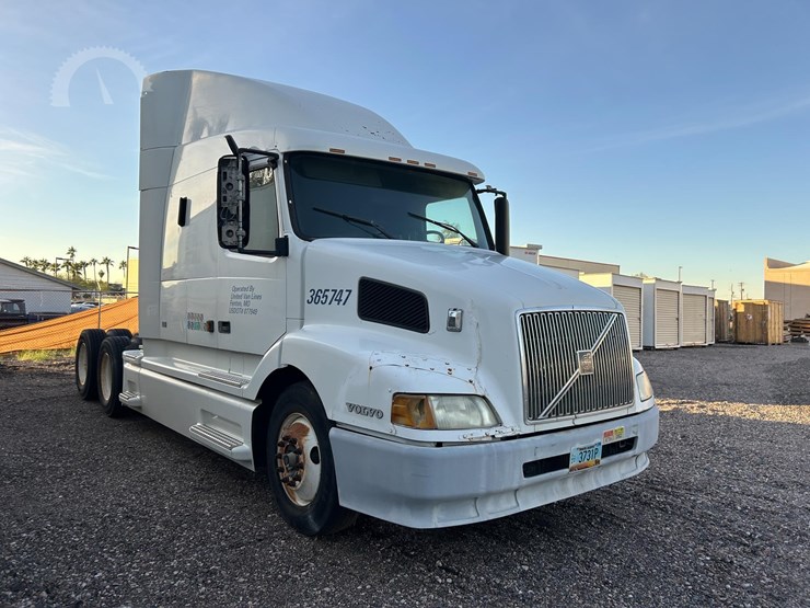 1999-volvo-vnl64t770-image-40