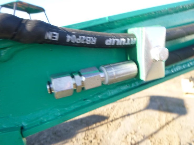 2025-agt-h15r-hydraulic-excavator-image-14