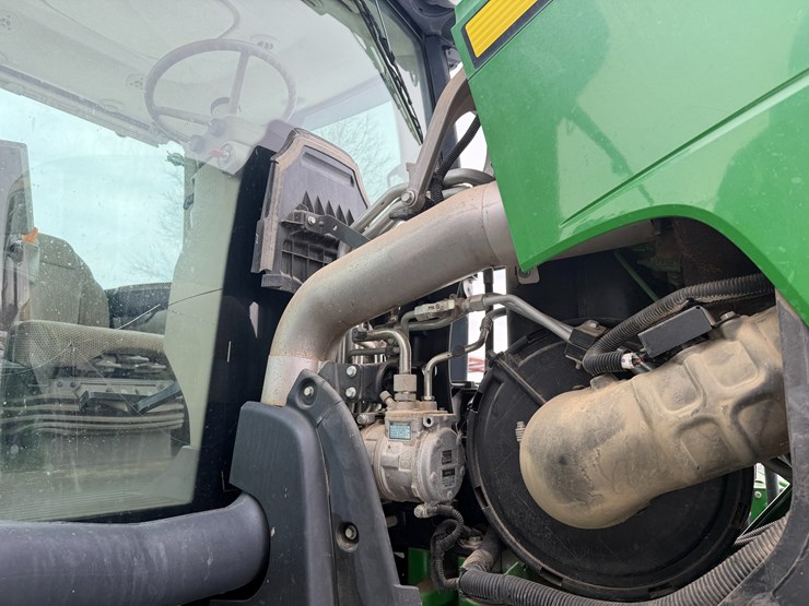 2015-john-deere-8370rt-image-81