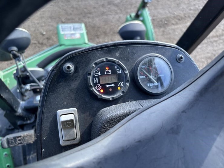 2016-john-deere-1600-turbo-image-16