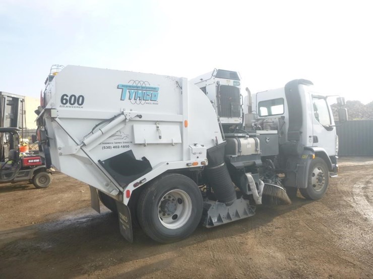 2016-tymco-600-image-3